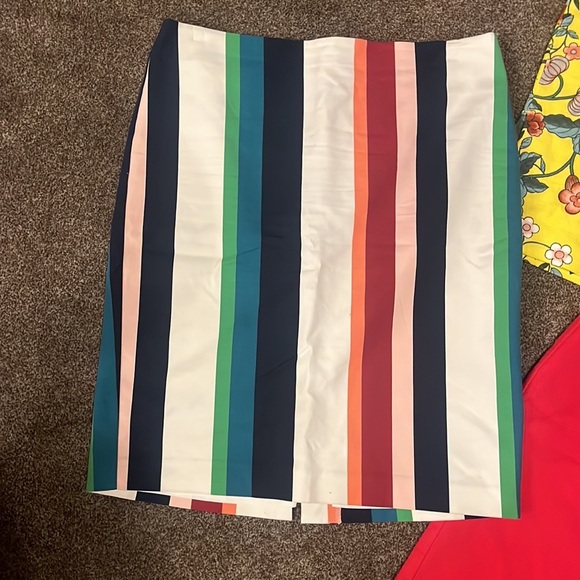 Bundle! All are size 10! 4 are Ann Taylor, 1 is LOFT. All in great condition! - Picture 3 of 16